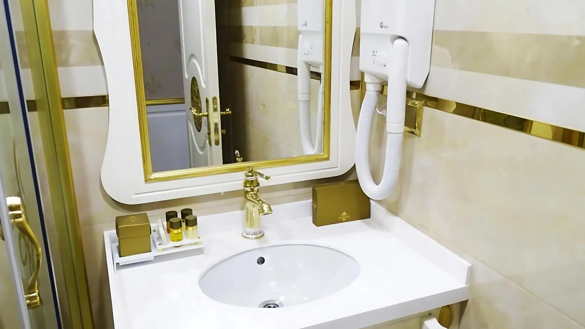 Emirhan Palace Hotel イスタンブール
