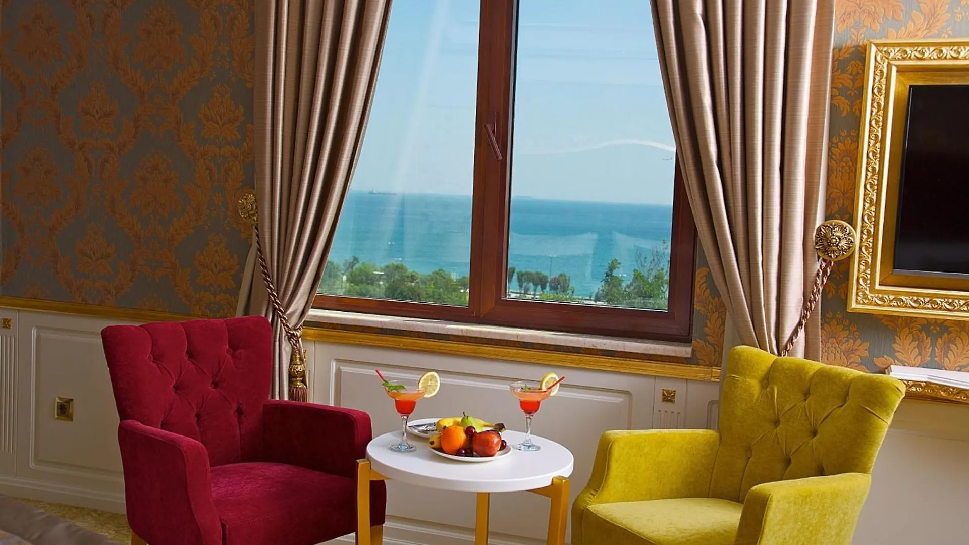 Emirhan Palace Hotel イスタンブール トルコ