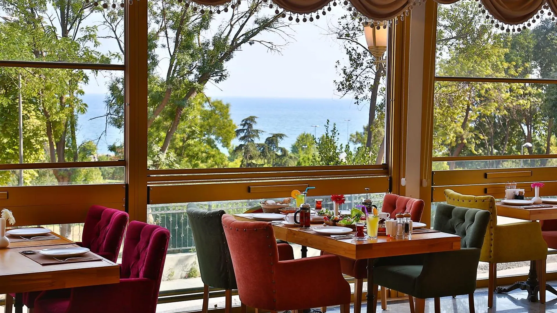 Emirhan Palace Hotel イスタンブール
