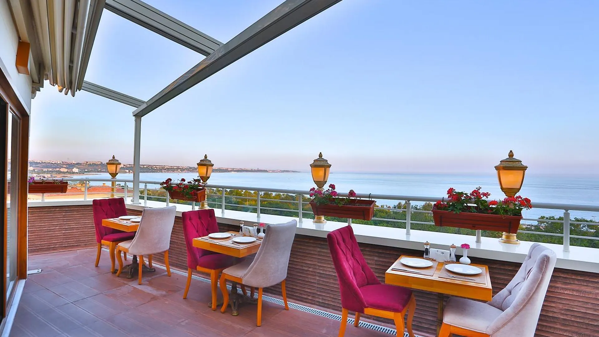 Emirhan Palace Hotel イスタンブール