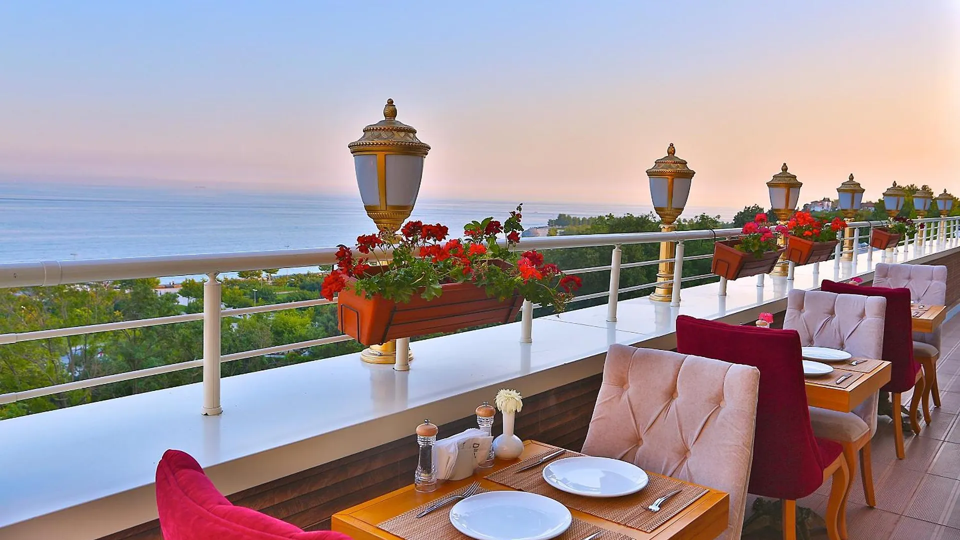 Emirhan Palace Hotel イスタンブール